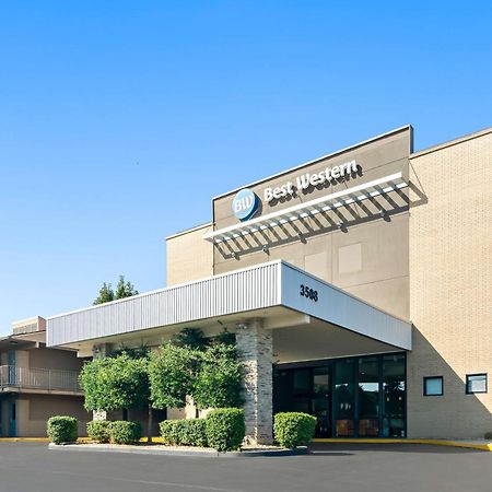 Best Western The Oasis At Джоплин Екстериор снимка
