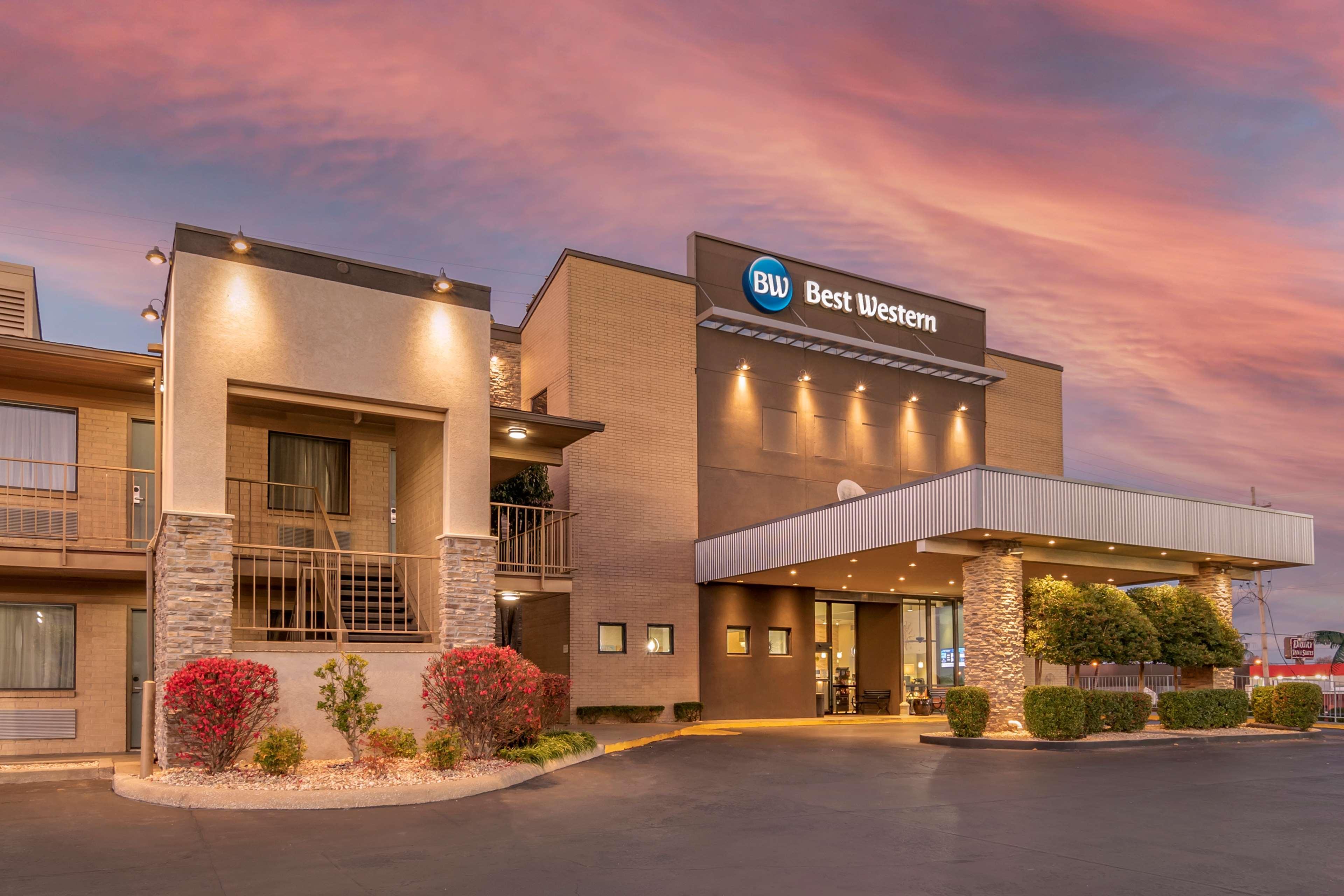 Best Western The Oasis At Джоплин Екстериор снимка