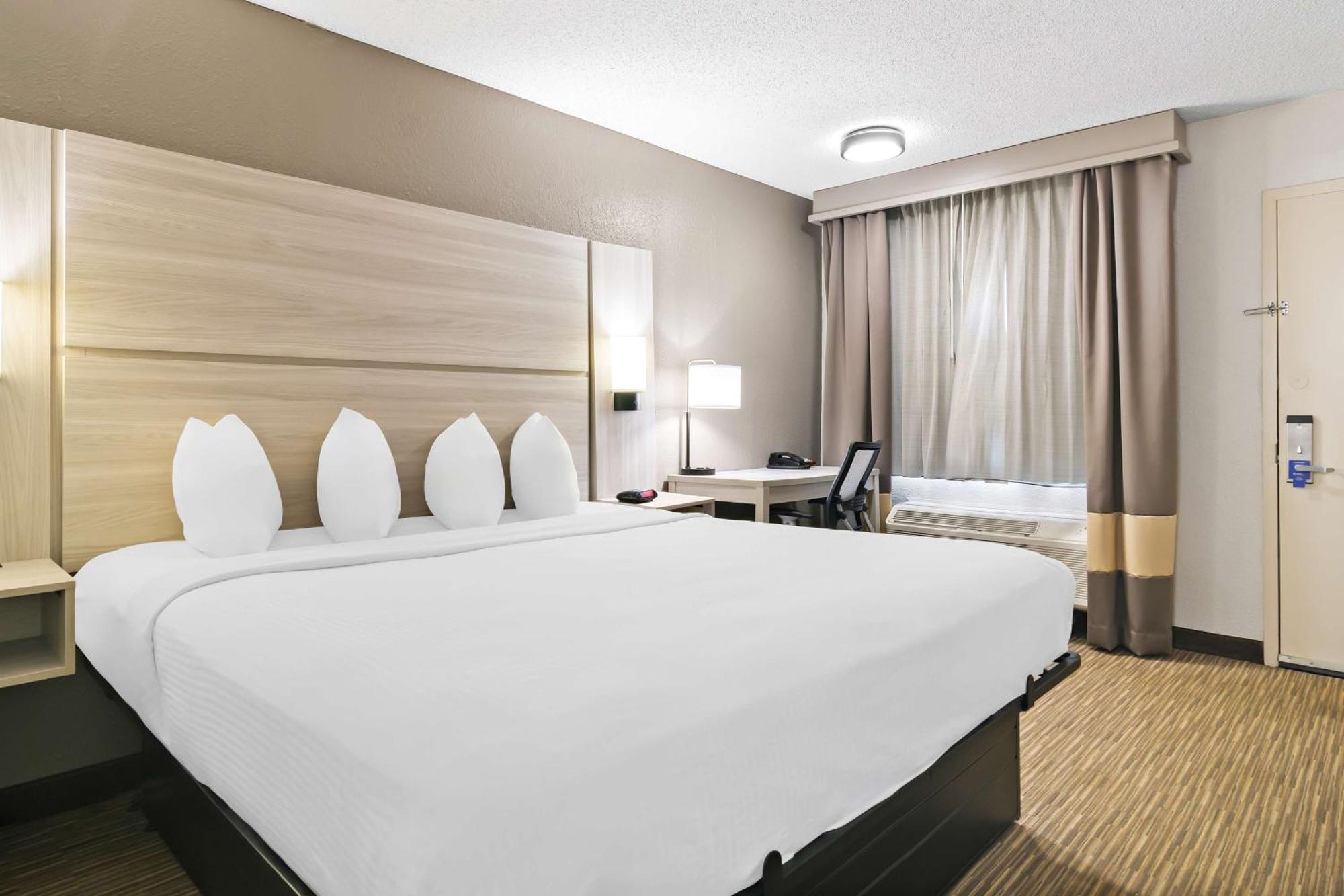 Best Western The Oasis At Джоплин Екстериор снимка