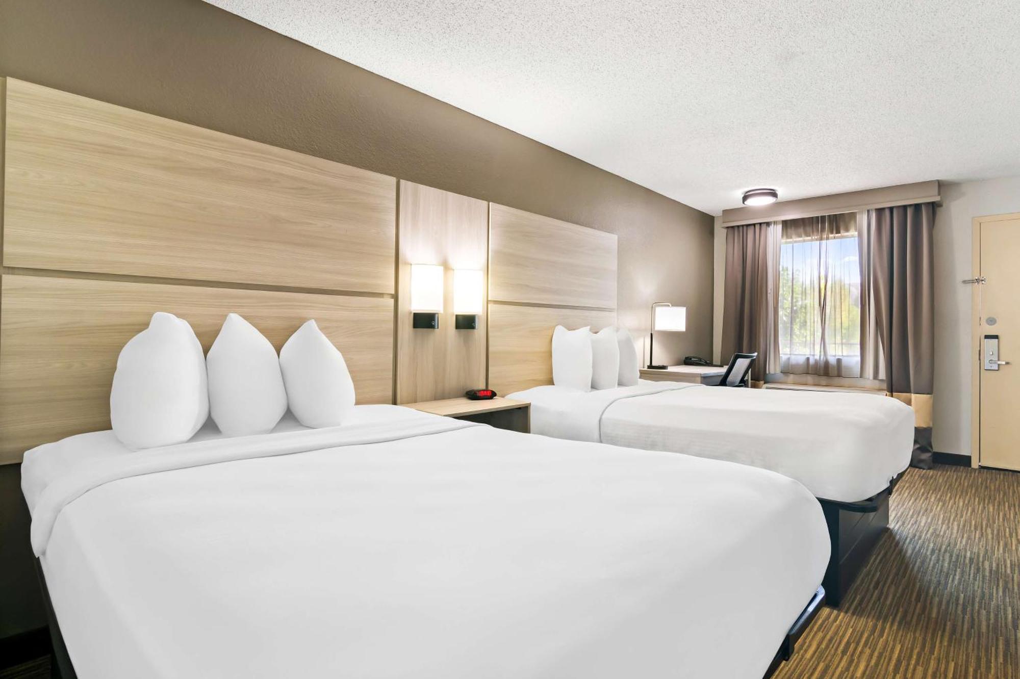 Best Western The Oasis At Джоплин Екстериор снимка